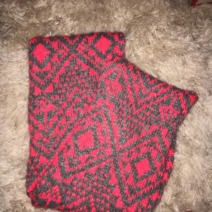 American eagle knitted infinity scarf